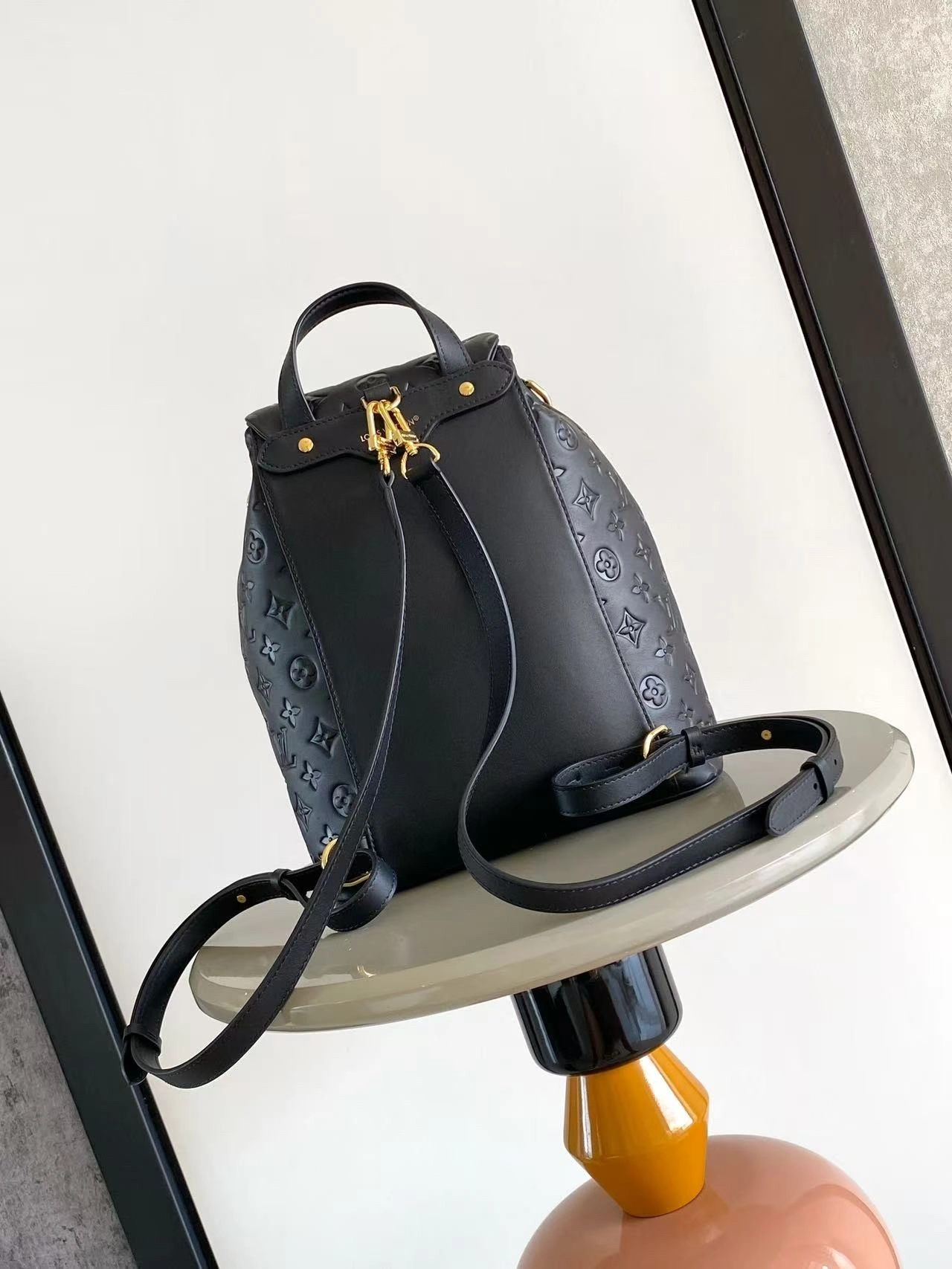 MOMO--8V M25508 high quality version Coussin Calfskin item:E-B000K1809