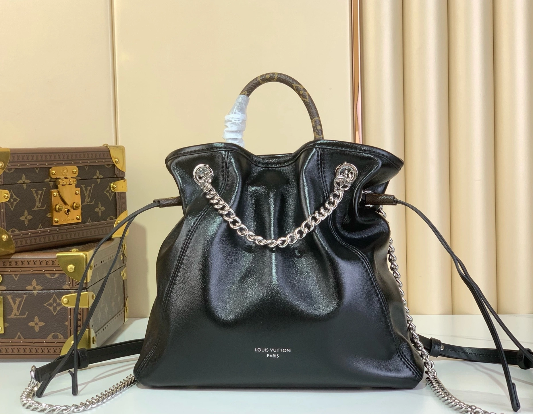 MOMO--8V M25522 high quality version Vibe Off Duty sheepskin item:E-B808L1701T