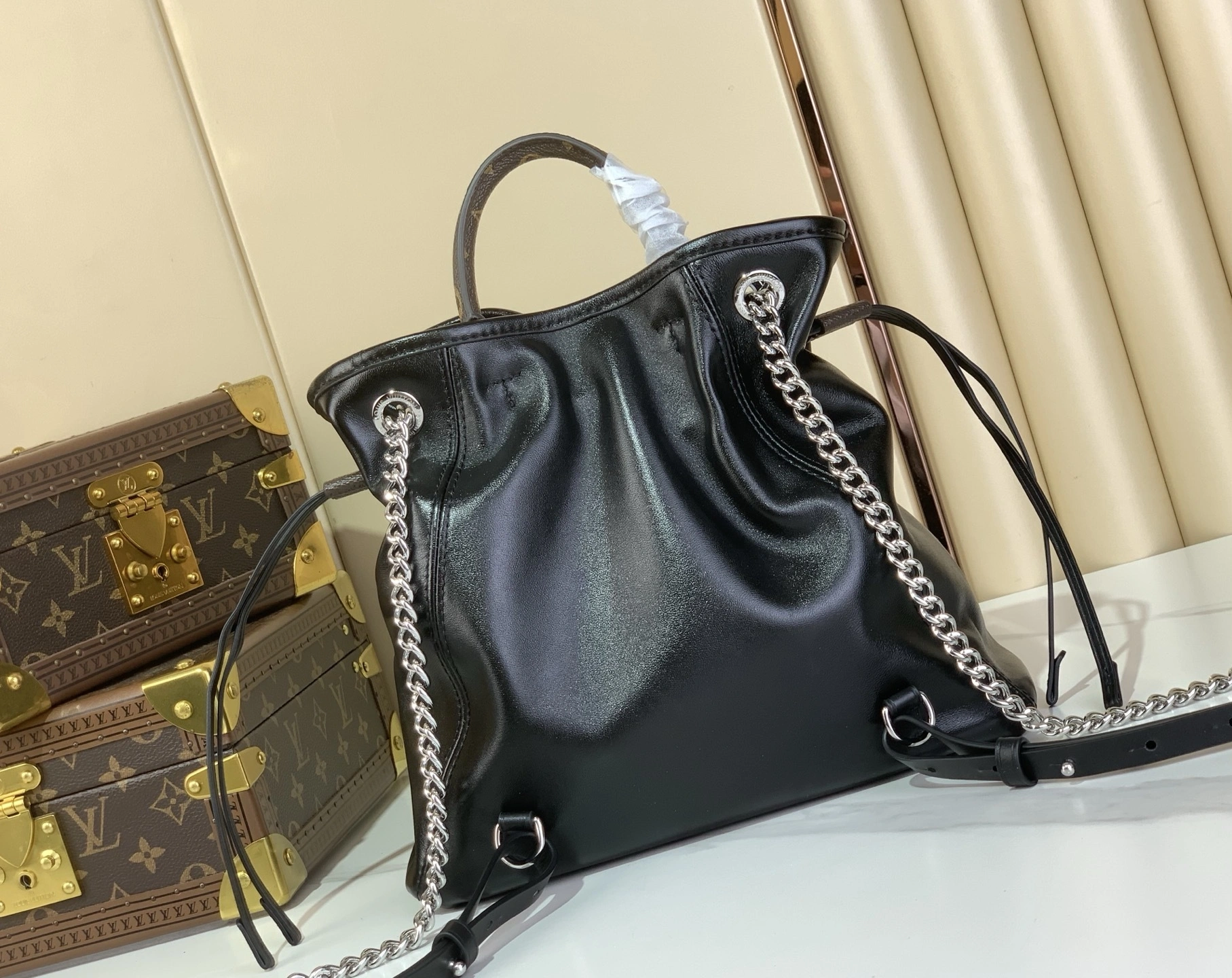 MOMO--8V M25522 high quality version Vibe Off Duty sheepskin item:E-B808L1701T
