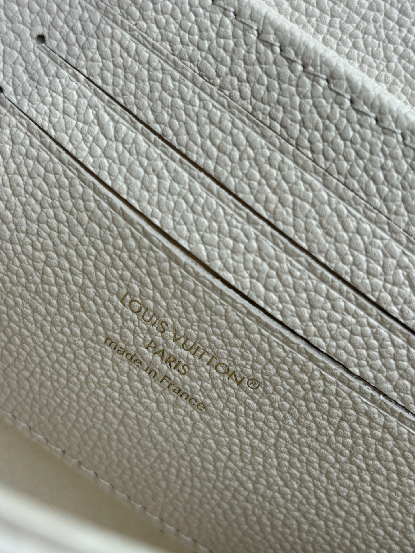 MOMO--8V M25596 high quality version Nano Madeleine cowhide item:E-B808L1823T