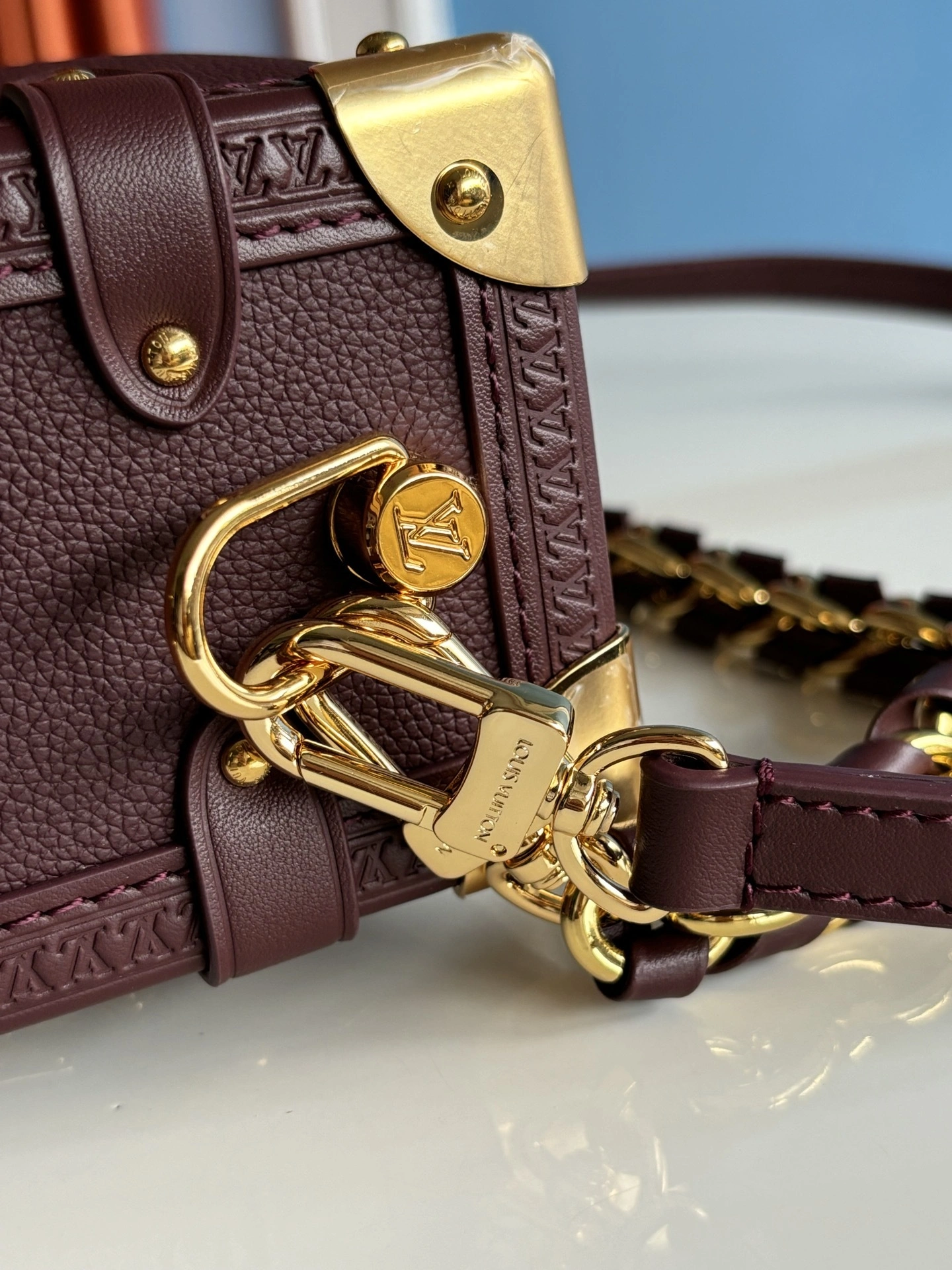 MOMO--8V M25669 high quality version Side Trunk item:E-B808L1835T