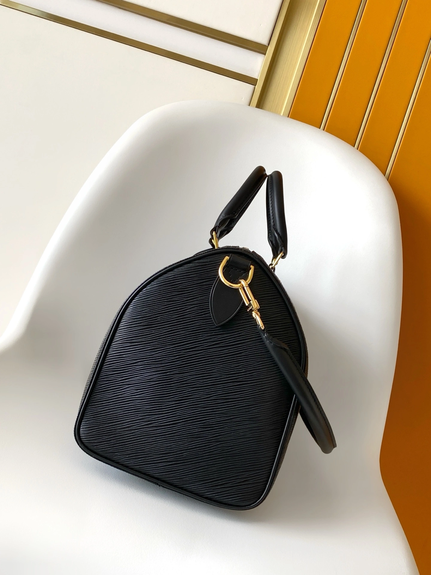 MOMO--8V M25671 high quality version Bandoulière 30 cowhide item:E-B000L1733T
