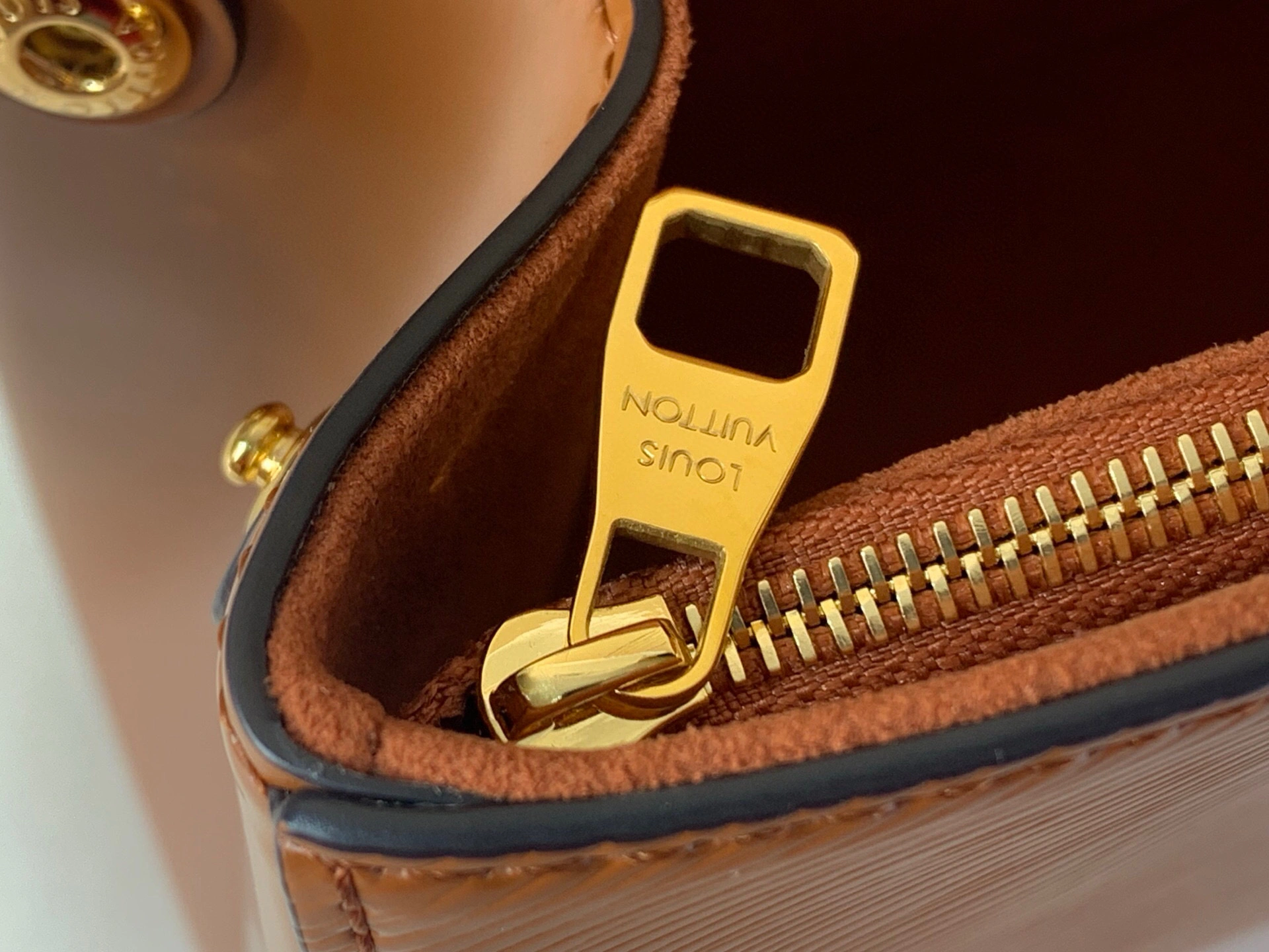 MOMO--8V M25881 high quality version La Beauté Sac Cluny Mini item:F-B109A0945