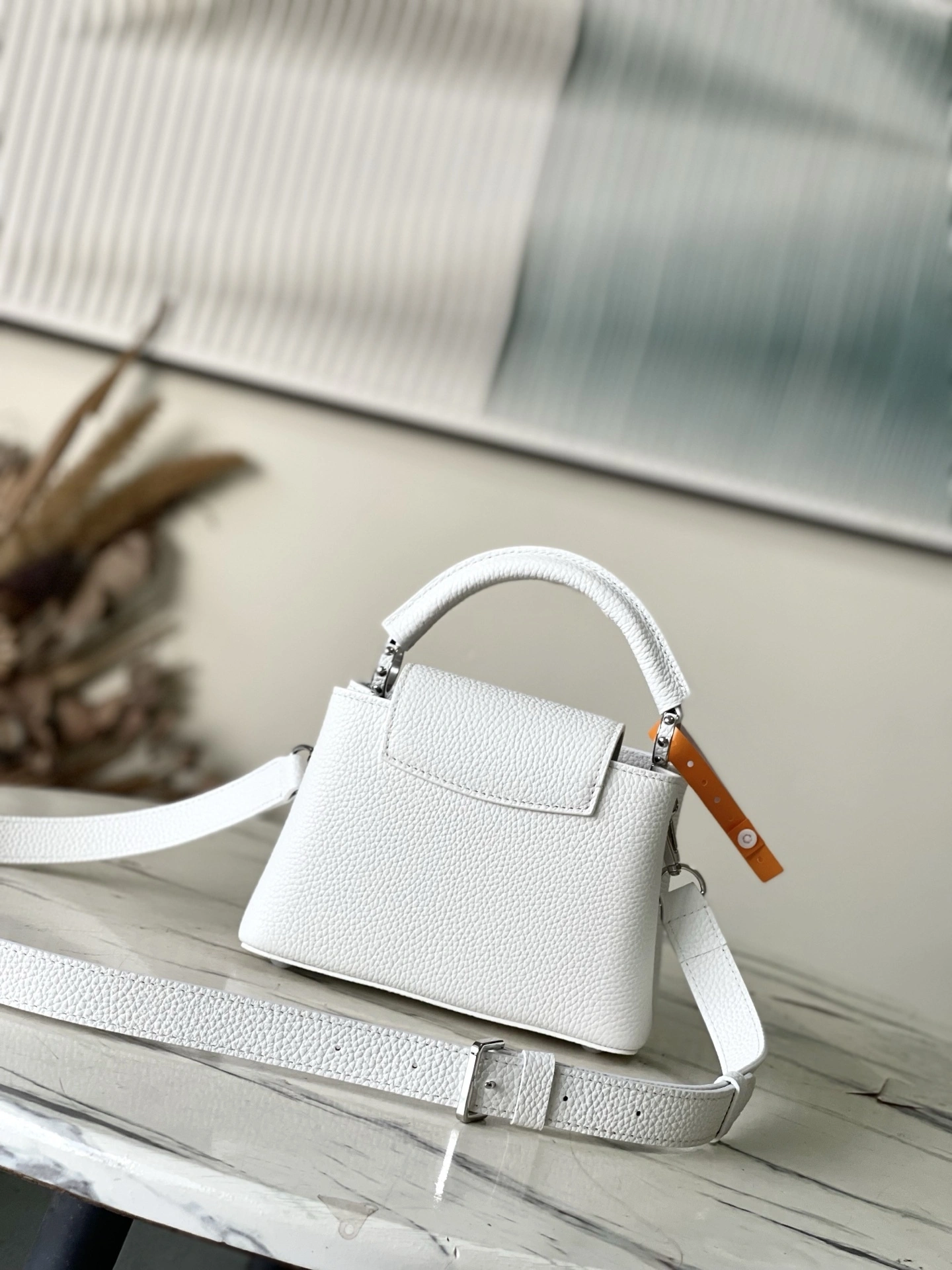 MOMO--8V M25934 high quality version Calfskin item:E-B574K1805