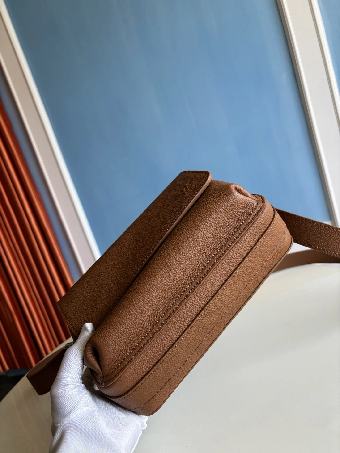 MOMO--8V M25981 high quality version Calfskin item:E-B808L1711T