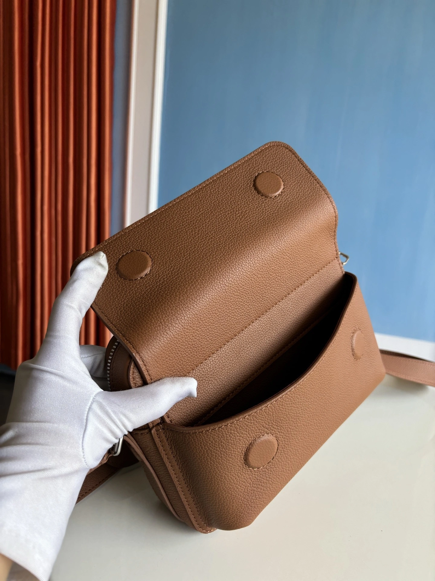 MOMO--8V M25981 high quality version Calfskin item:E-B808L1711T