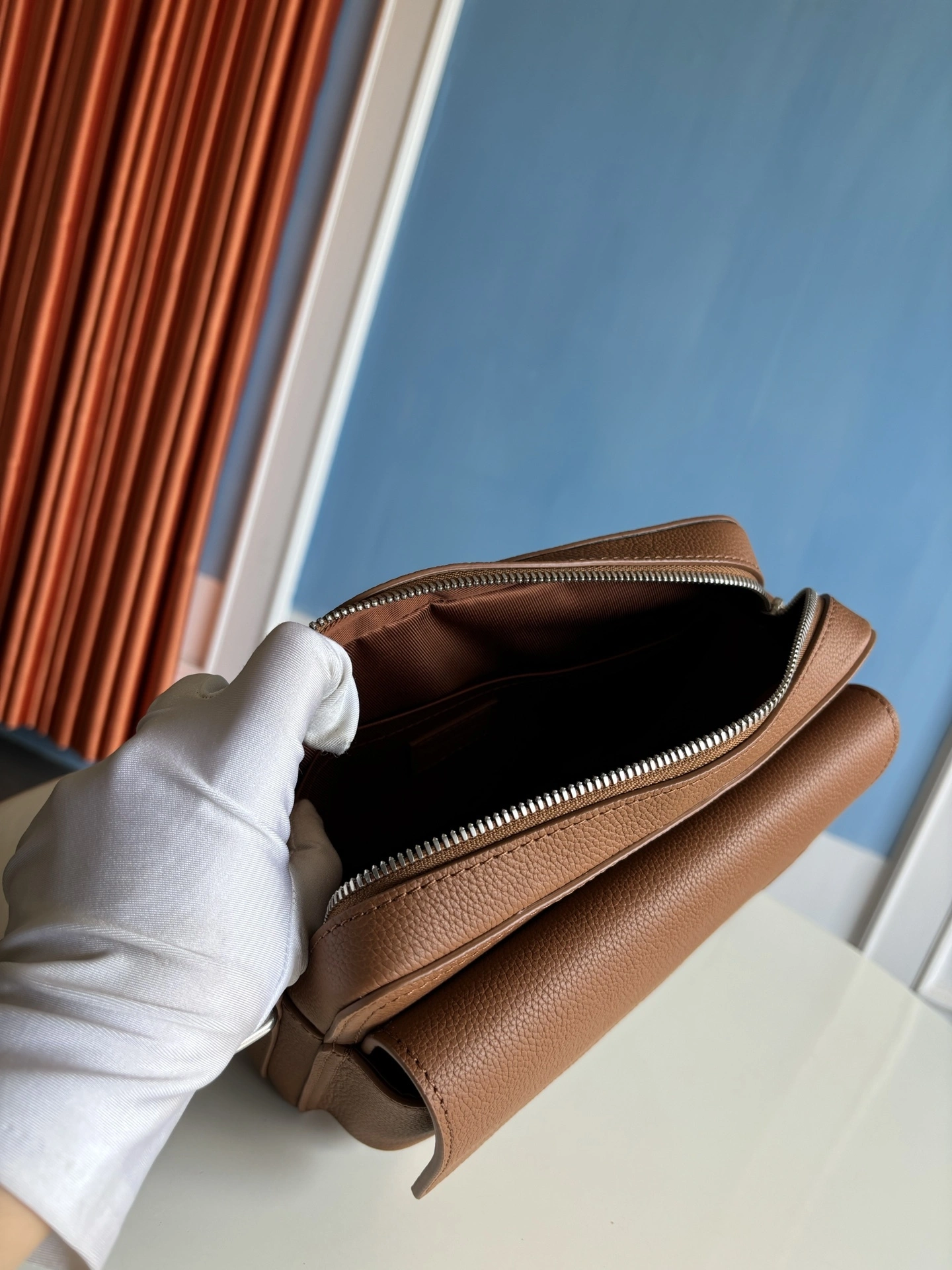 MOMO--8V M25981 high quality version Calfskin item:E-B808L1711T