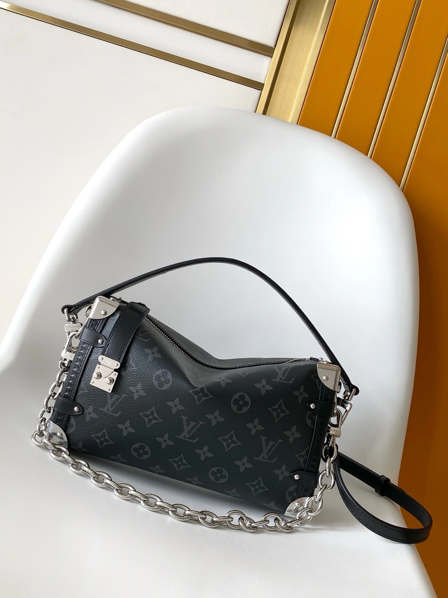 MOMO- 8V M26226 high quality version Side Trunk cowhide item:E-B000K1821