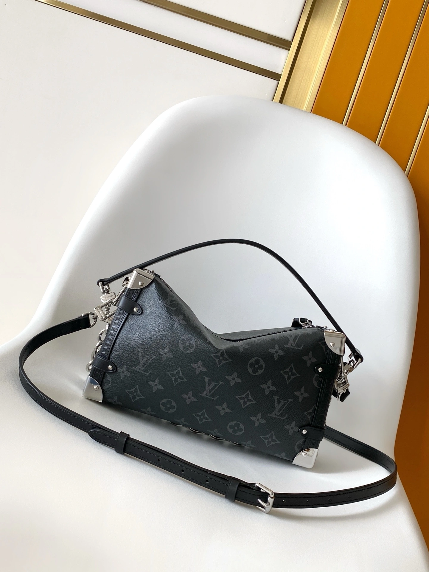 MOMO- 8V M26226 high quality version Side Trunk cowhide item:E-B000K1821
