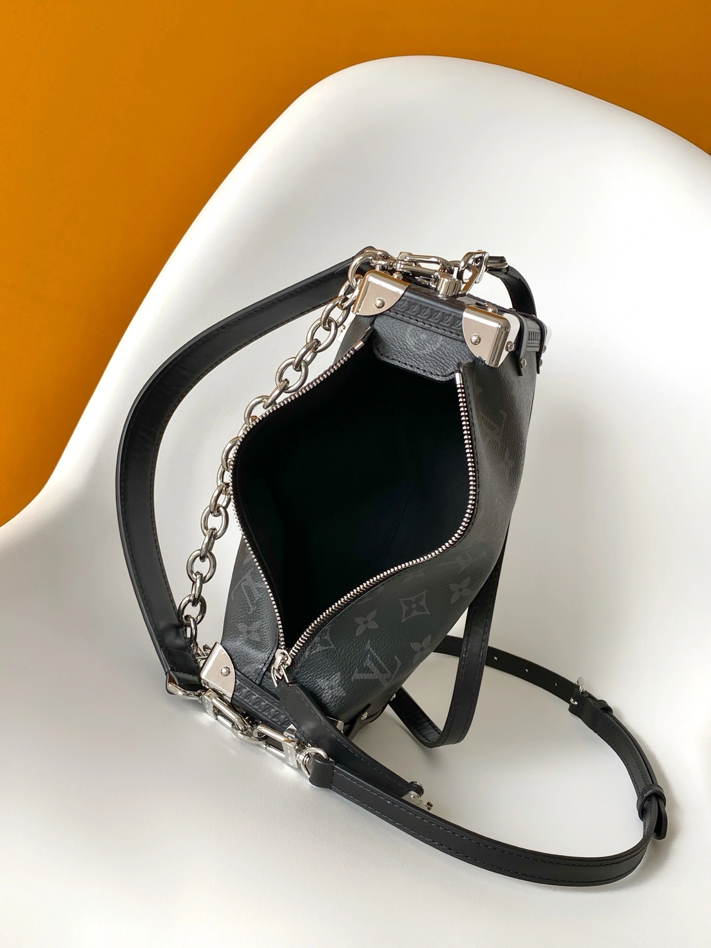 MOMO- 8V M26226 high quality version Side Trunk cowhide item:E-B000K1821