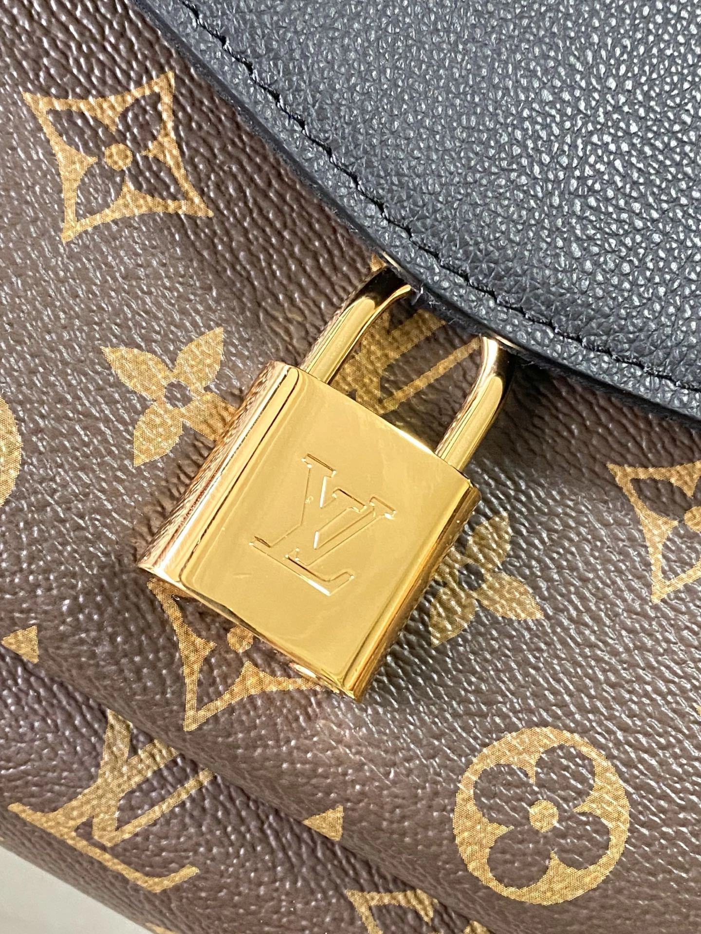 MOMO--8V M26285 high quality version Saint-Germain PM item:F-B574A0909