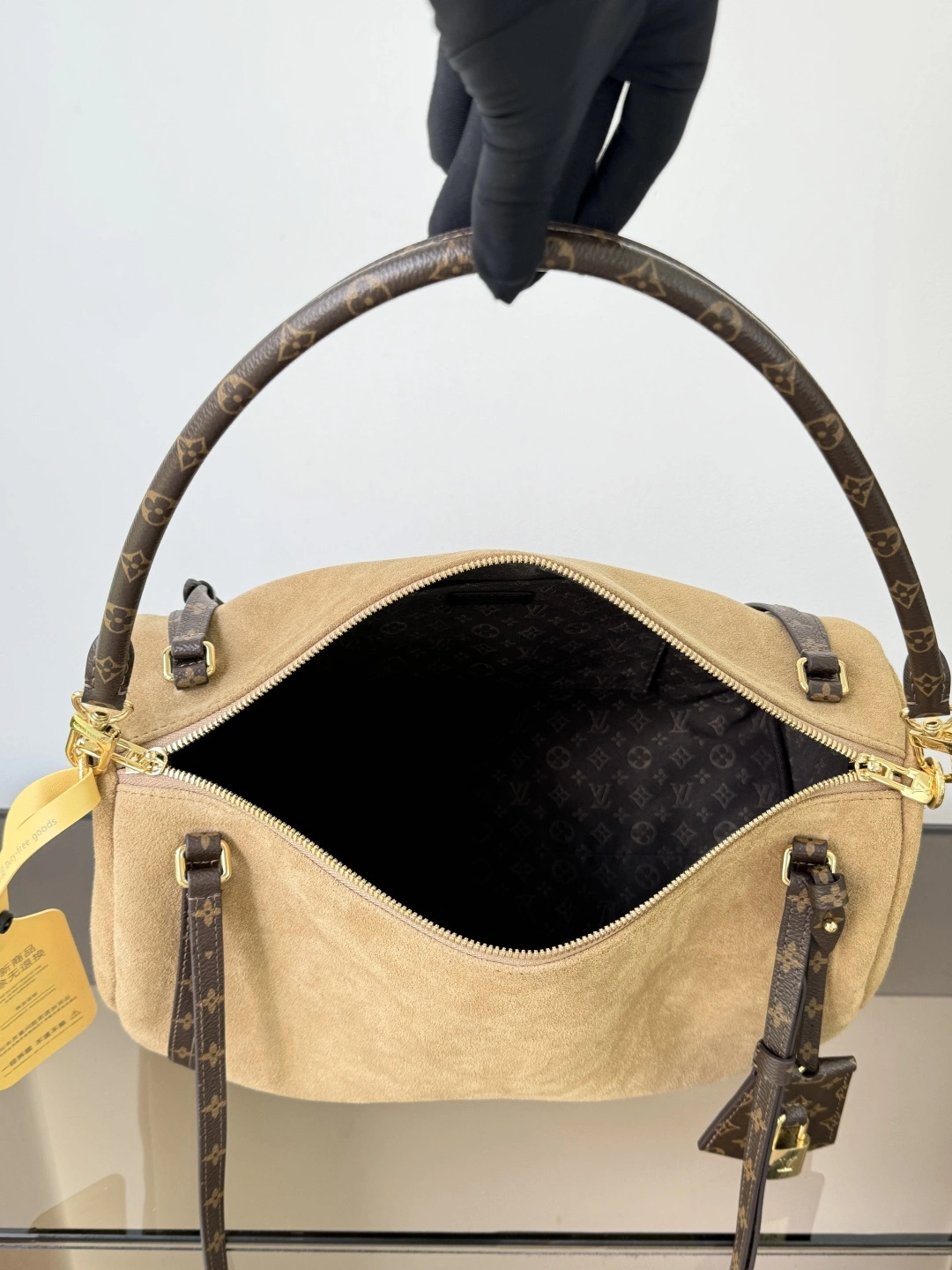MOMO--8V M26358 high quality version EXPRESS item:F-B562A0938