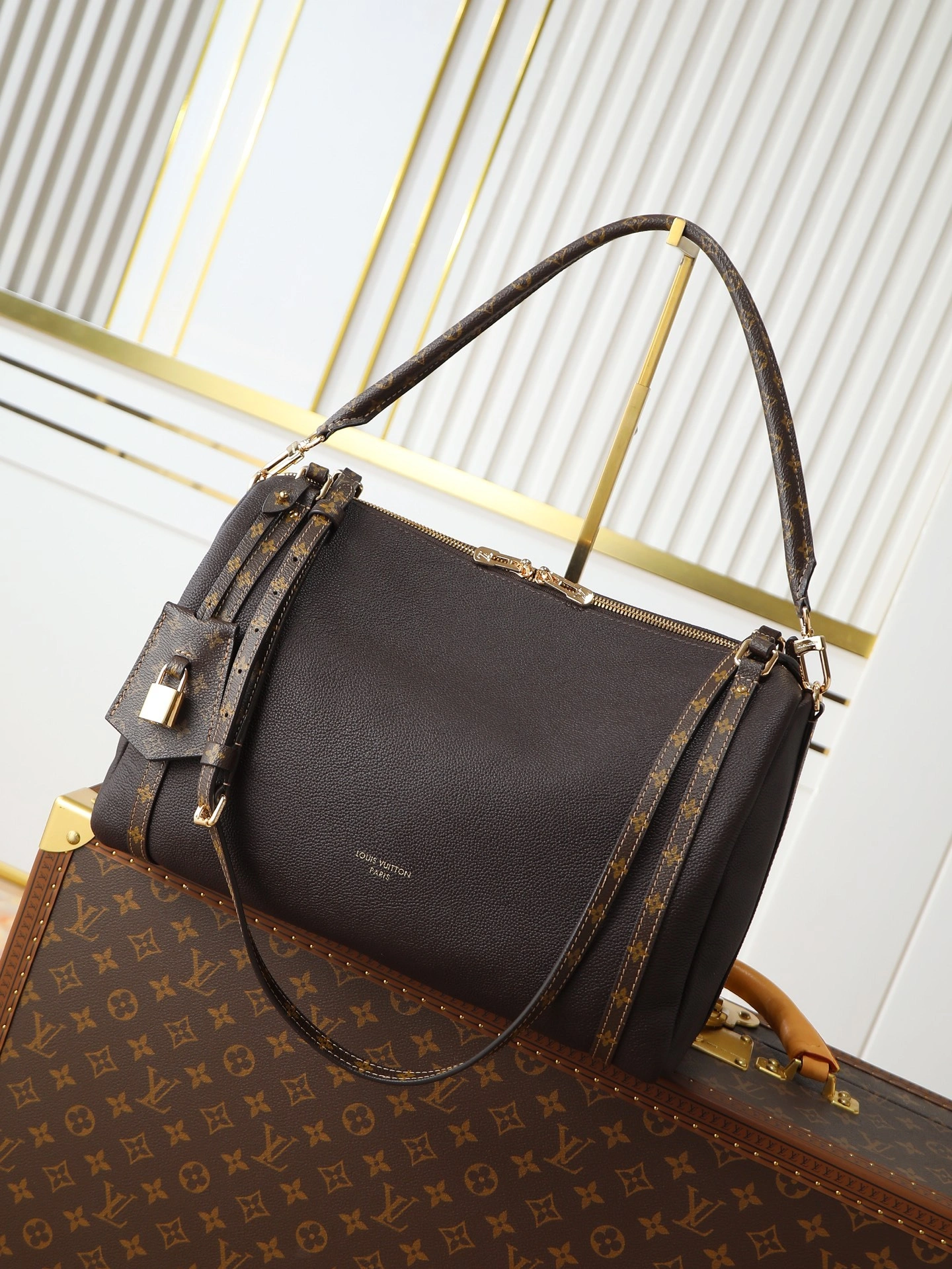 MOMO--8V M26397 high quality version Express cowhide item:F-B106A0939