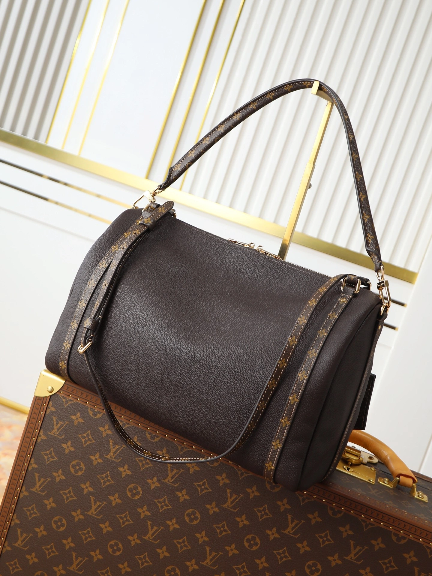 MOMO--8V M26397 high quality version Express cowhide item:F-B106A0939