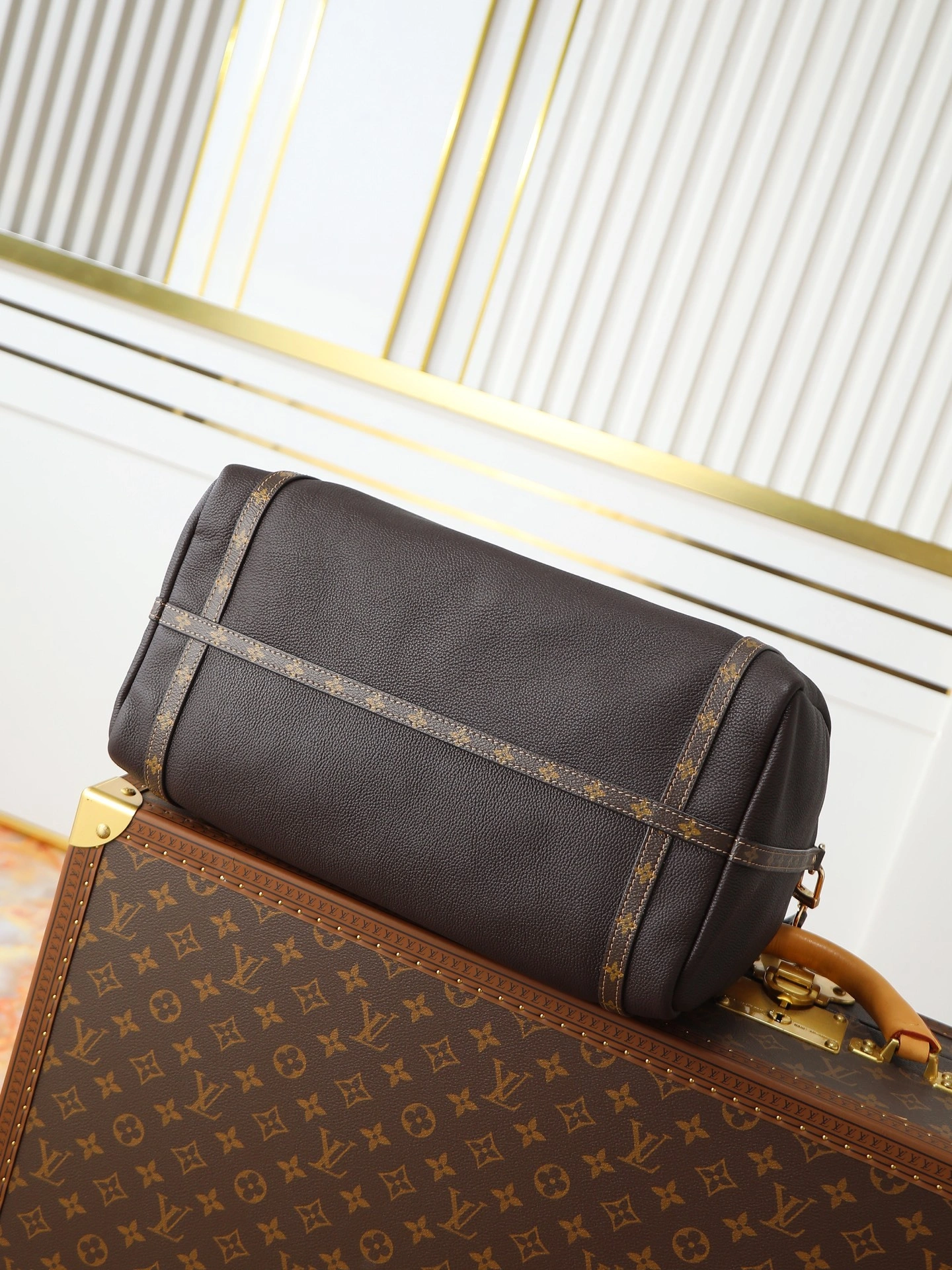 MOMO--8V M26397 high quality version Express cowhide item:F-B106A0939