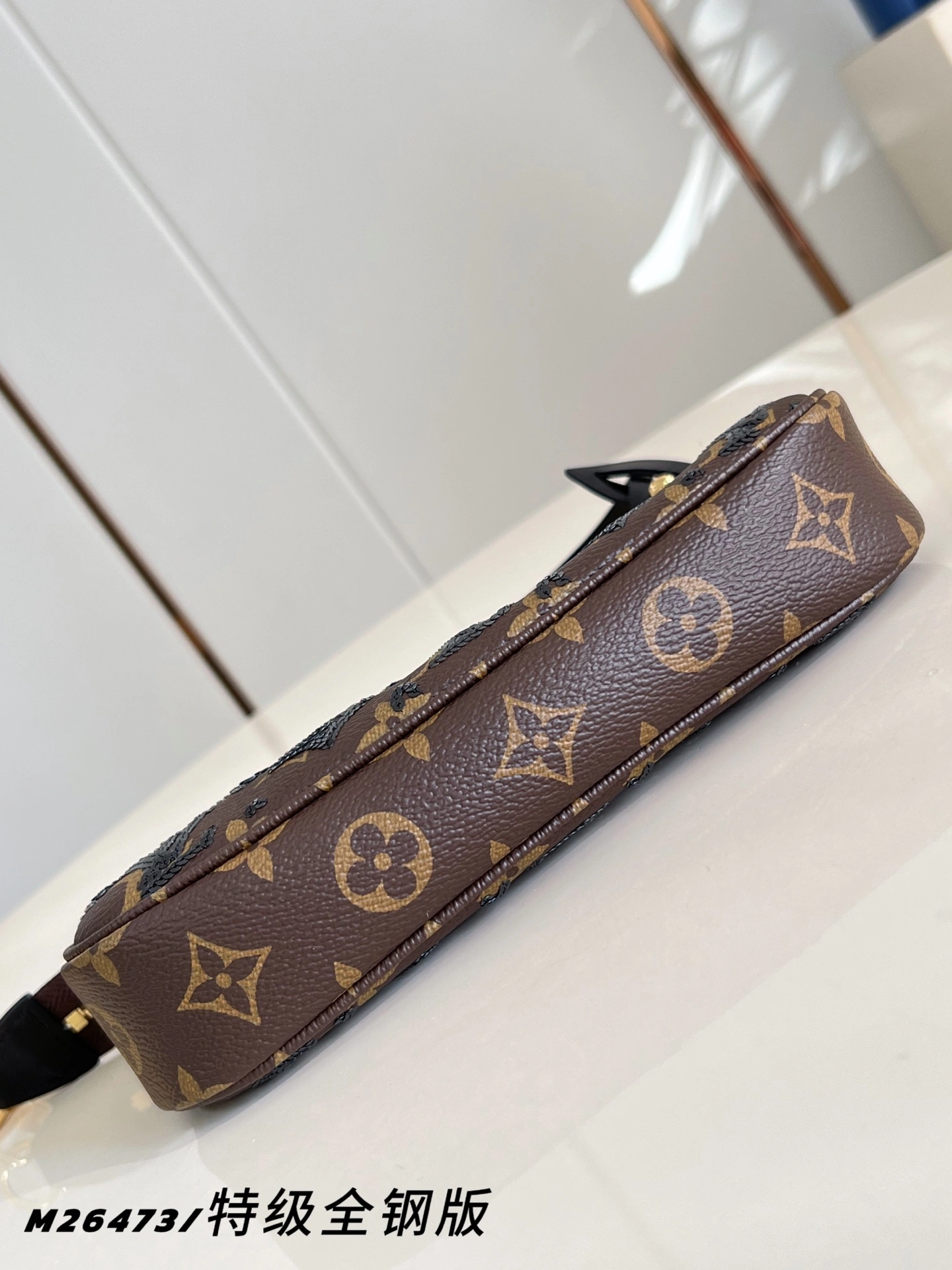 MOMO--8V M26473 high quality version Pochette Accessoires item:F-B000A2146
