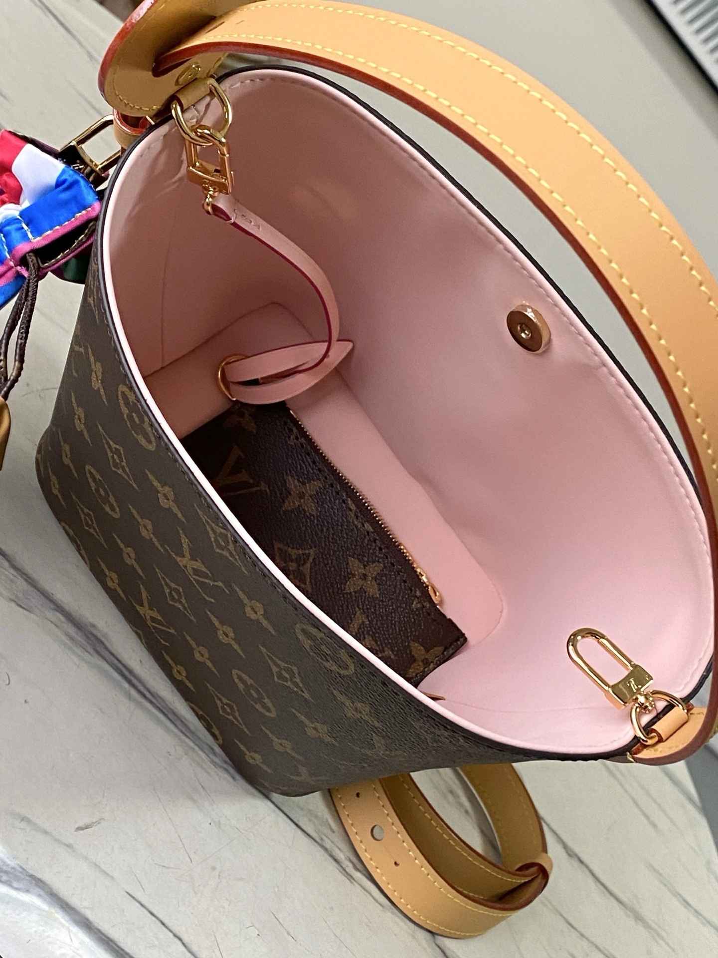 MOMO--8V M26642 high quality version item:F-B574A0922