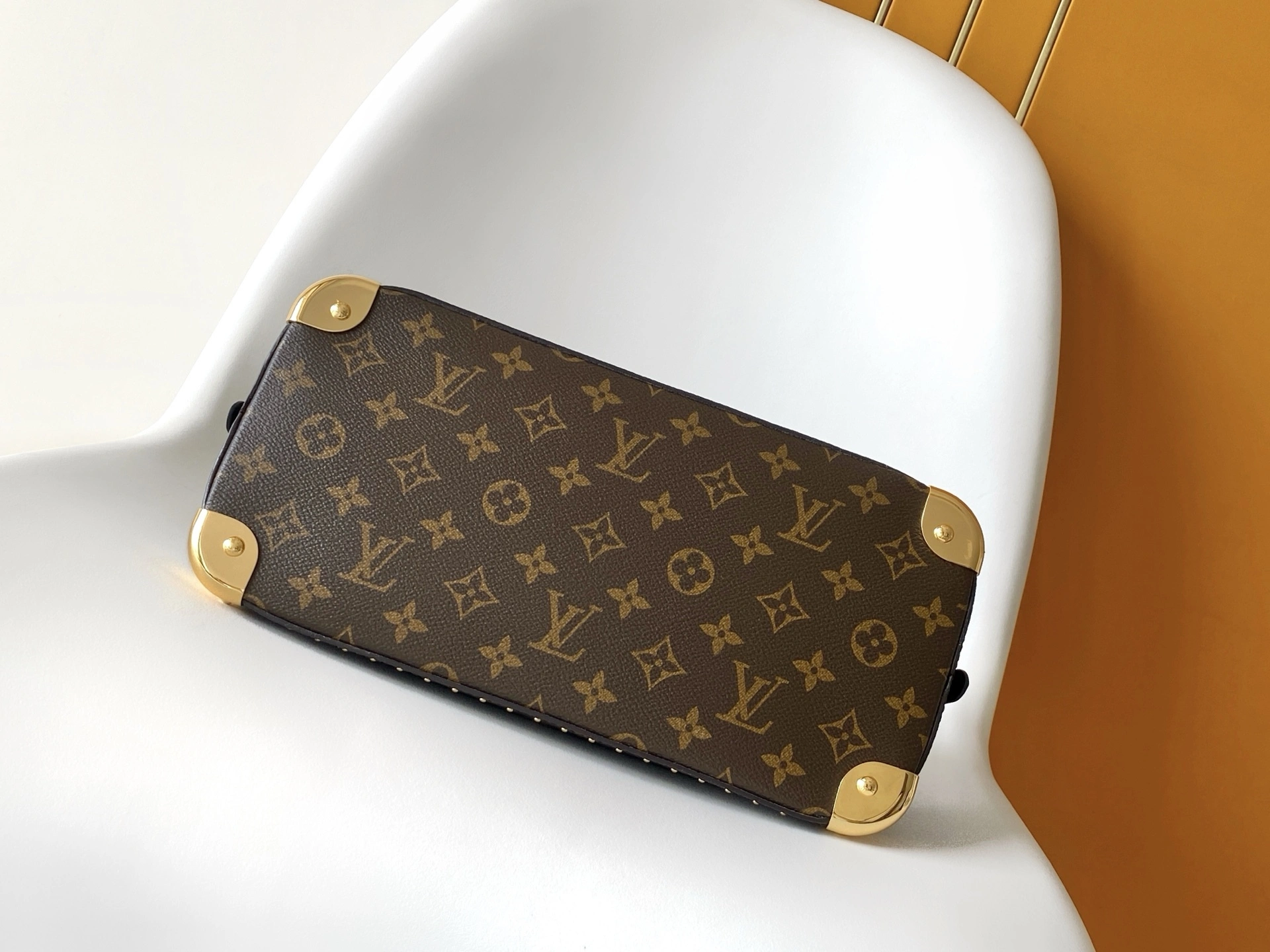 MOMO--8V M27216 high quality version Trunk Alma cowhide item:F-B000A1518