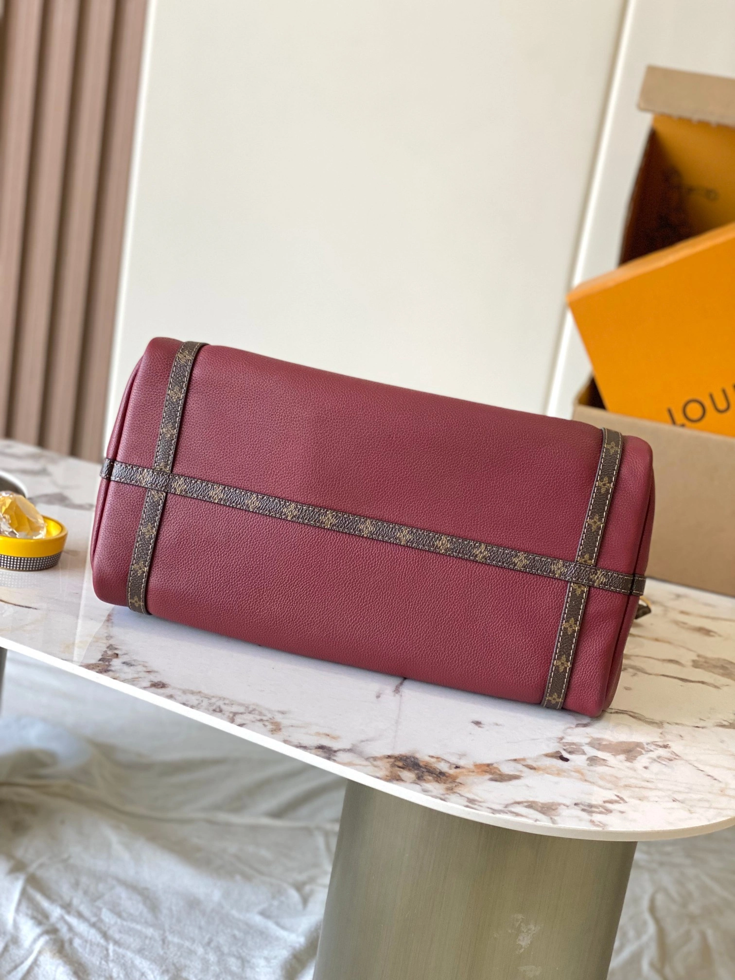 MOMO--8V M27689 high quality version Express cowhide item:F-B106A0937