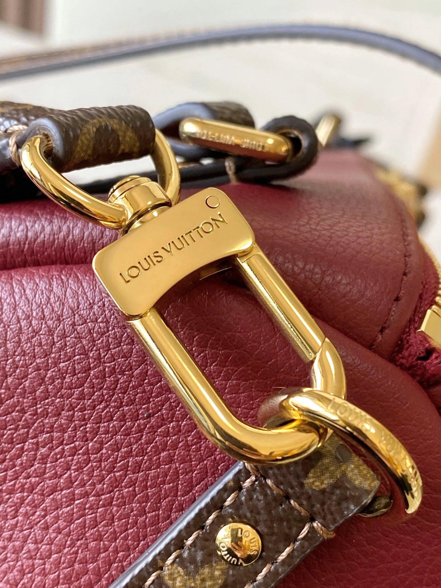 MOMO--8V M27689 high quality version Express cowhide item:F-B106A0937