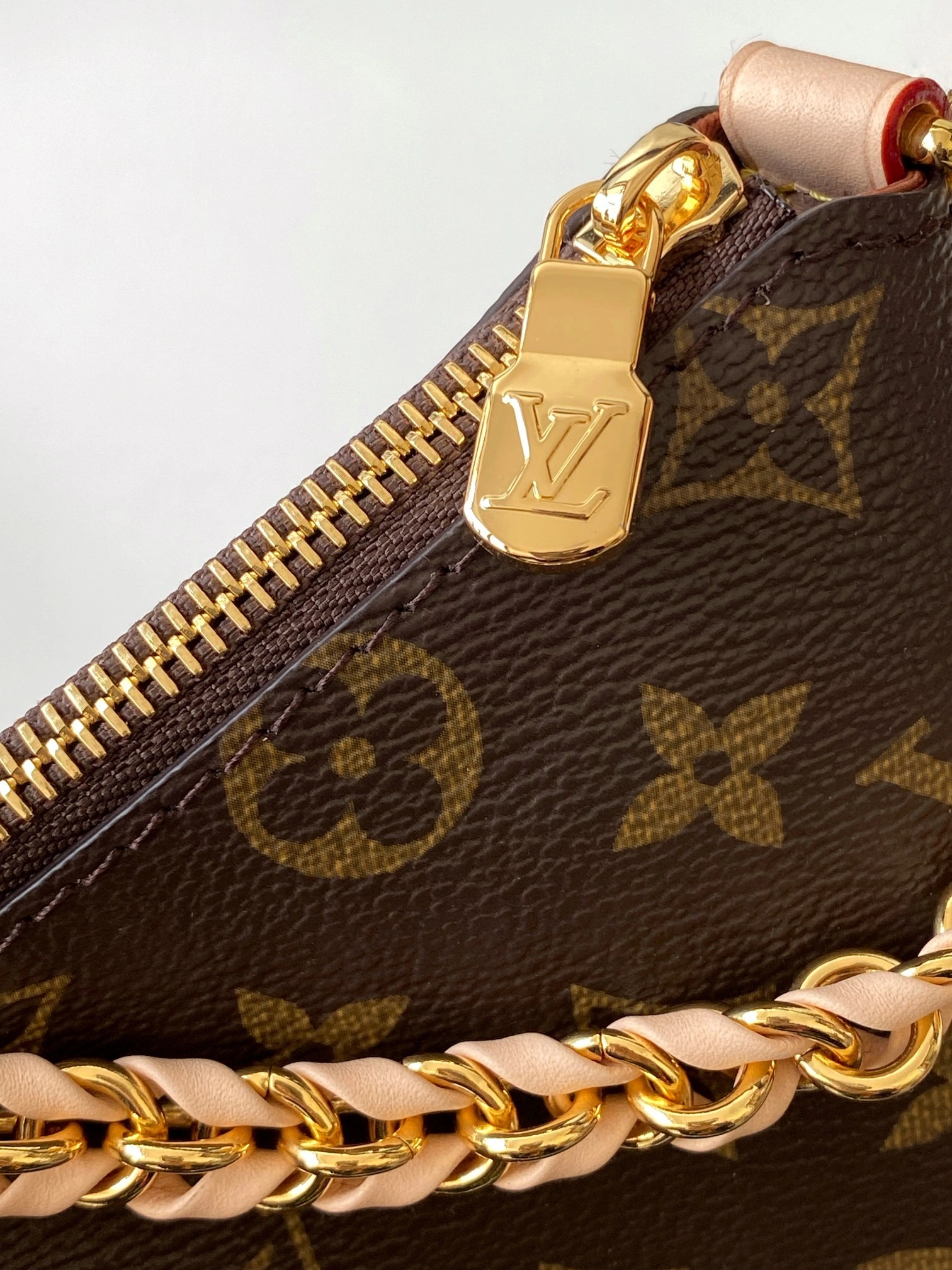 MOMO--8V M27825 high quality version Multipass cowhide item:E-B000L1738T