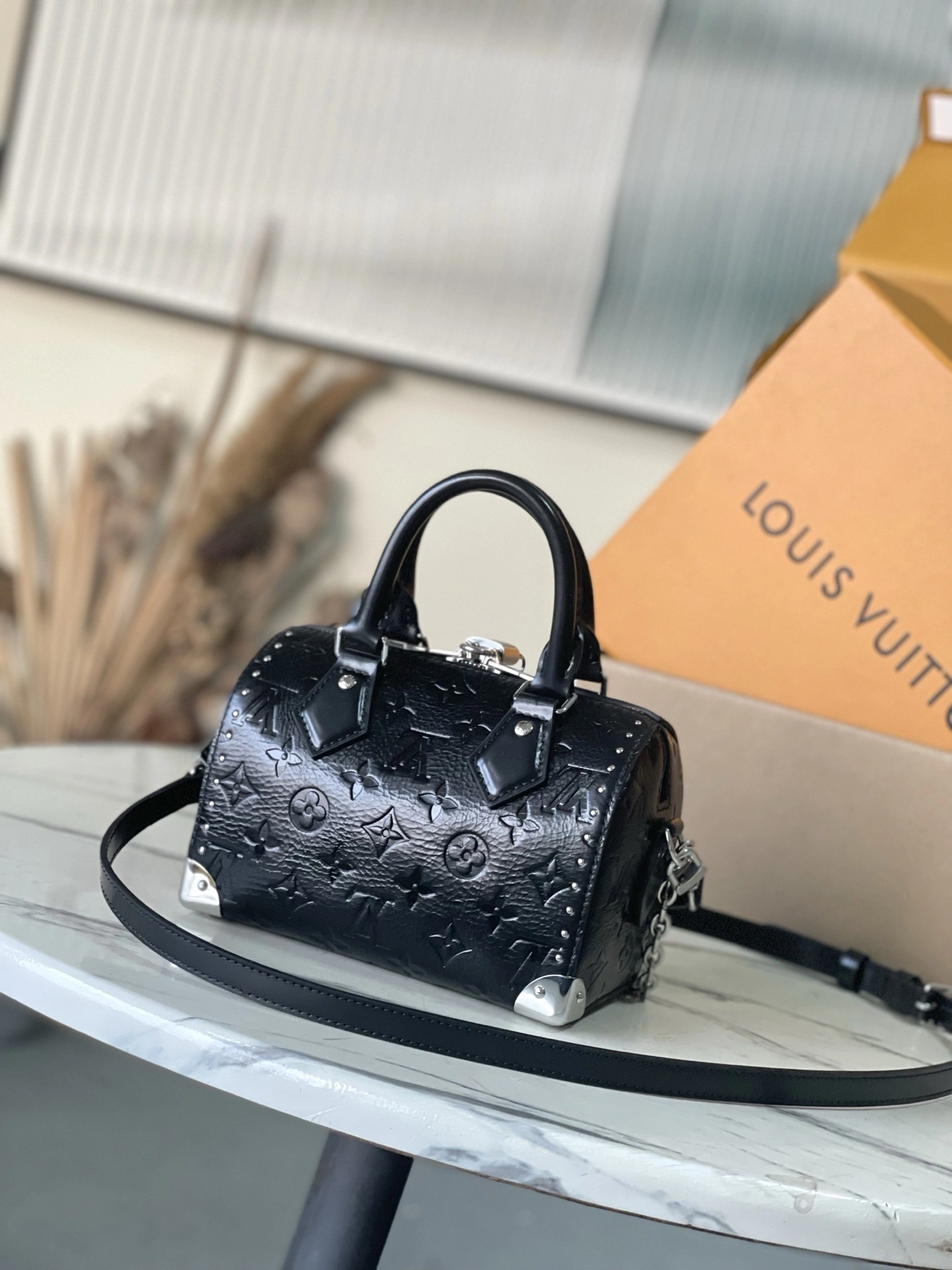 MOMO--8V M27921 high quality version Speedy Trunk 20 cowhide item:F-B574A0957