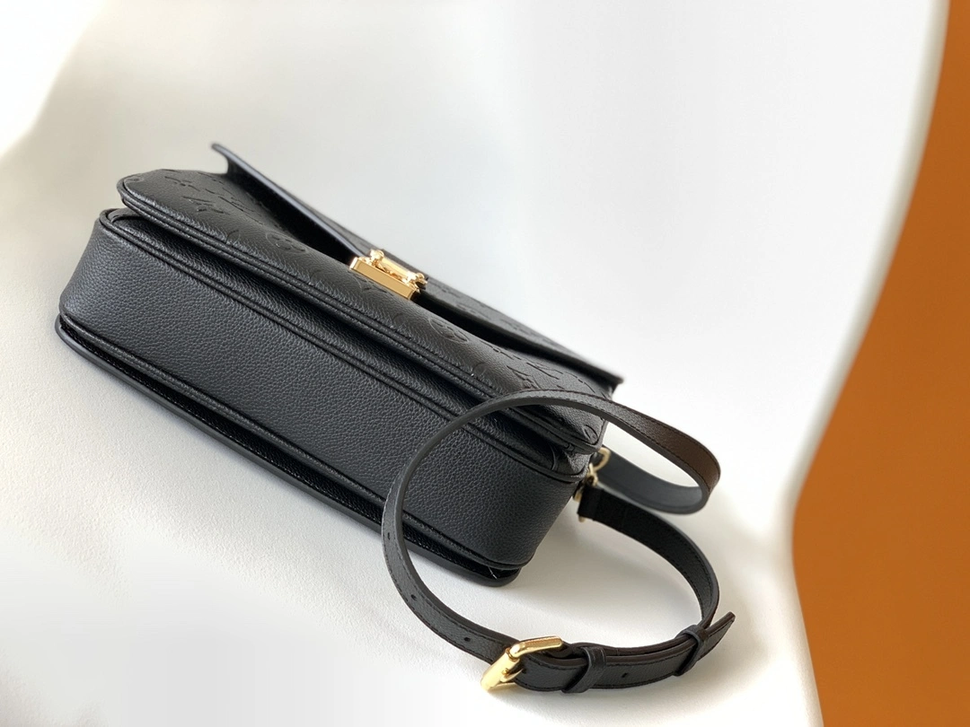 MOMO--8V M41487 high quality version POCHETTE MÉTIS cowhide item:F-B000A1503
