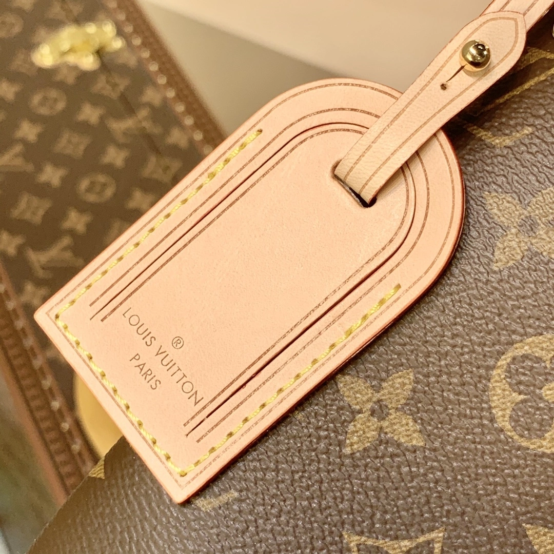 MOMO--8V M43701 high quality version GRACEFUL cowhide item:F-B000A2124