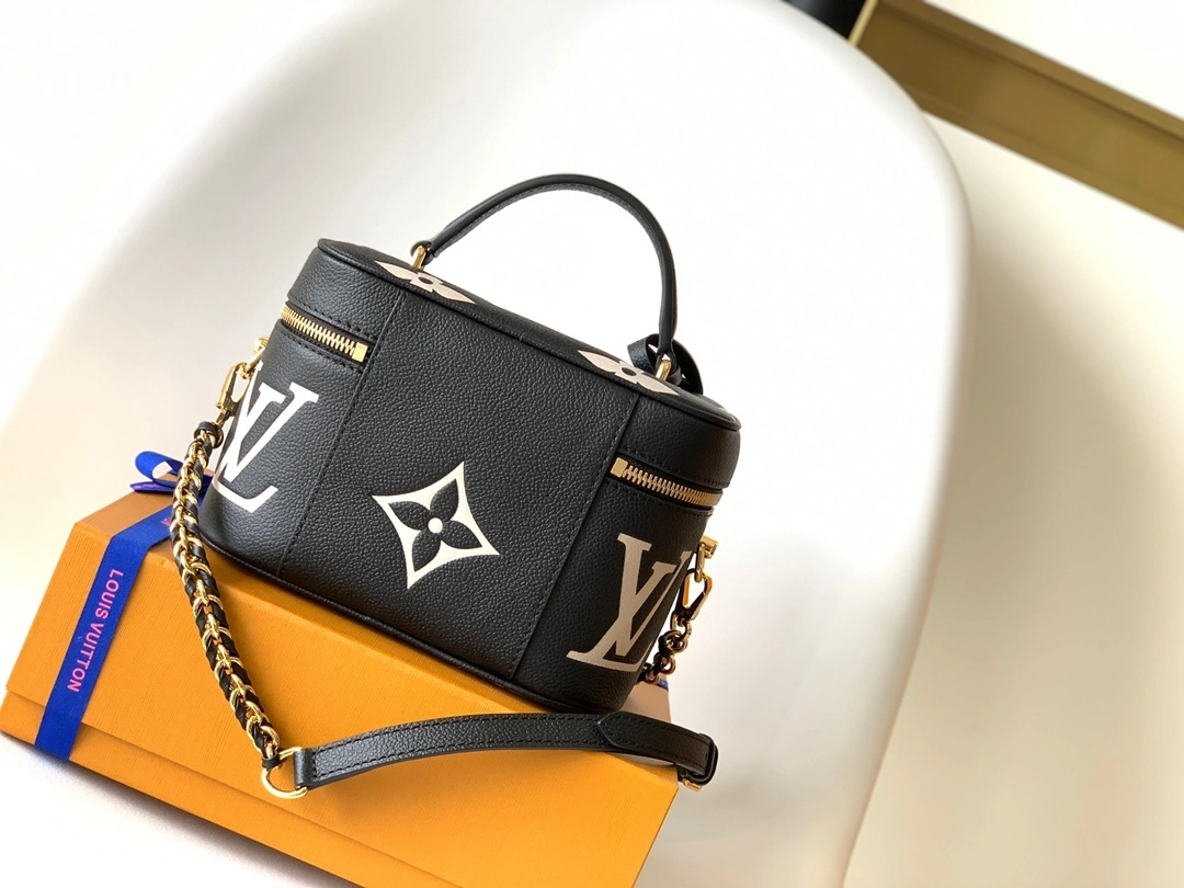 MOMO--8V M45780 high quality version Vanity cowhide item:F-B000A1415