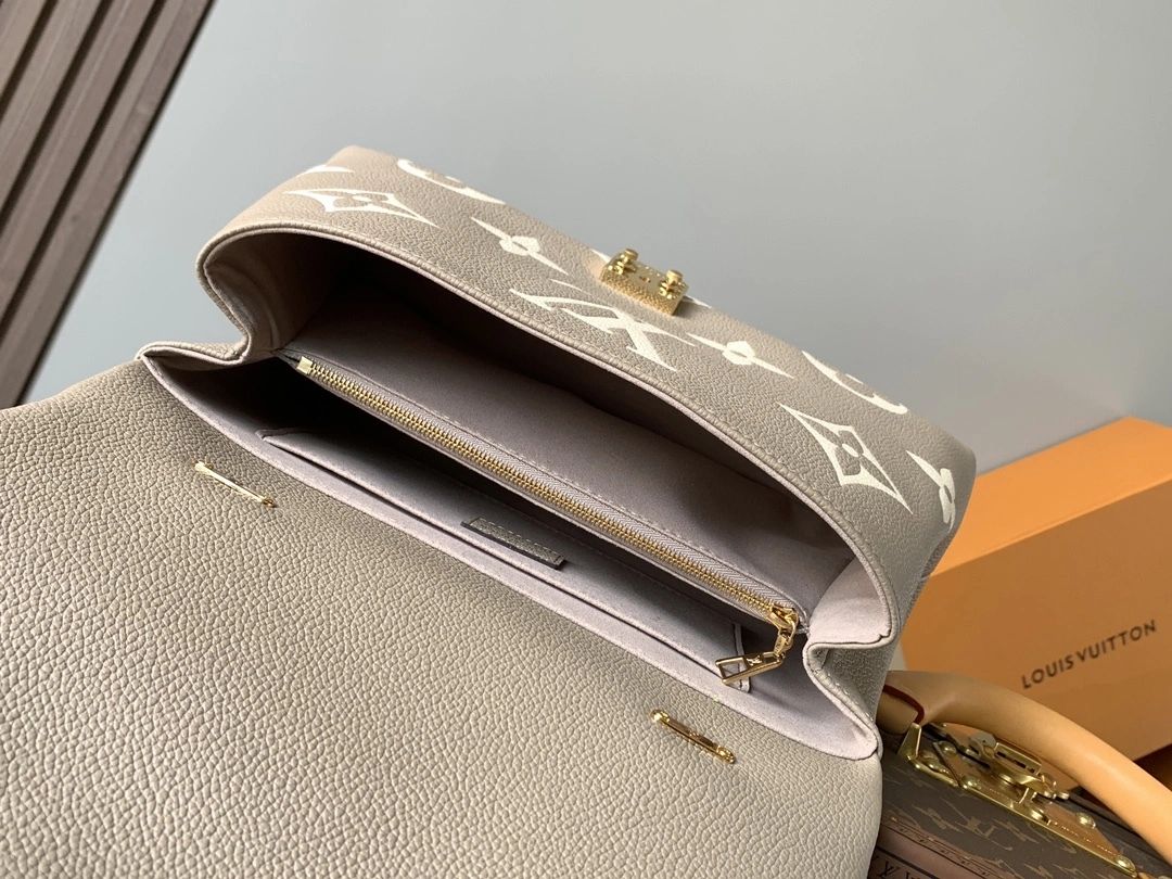 MOMO--8V M46041 high quality version Madeleine cowhide item:F-B000A2108