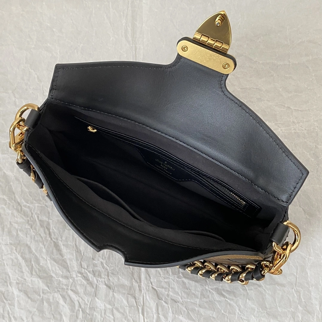 MOMO- 8V M46659 high quality version item：E-B177I2401
