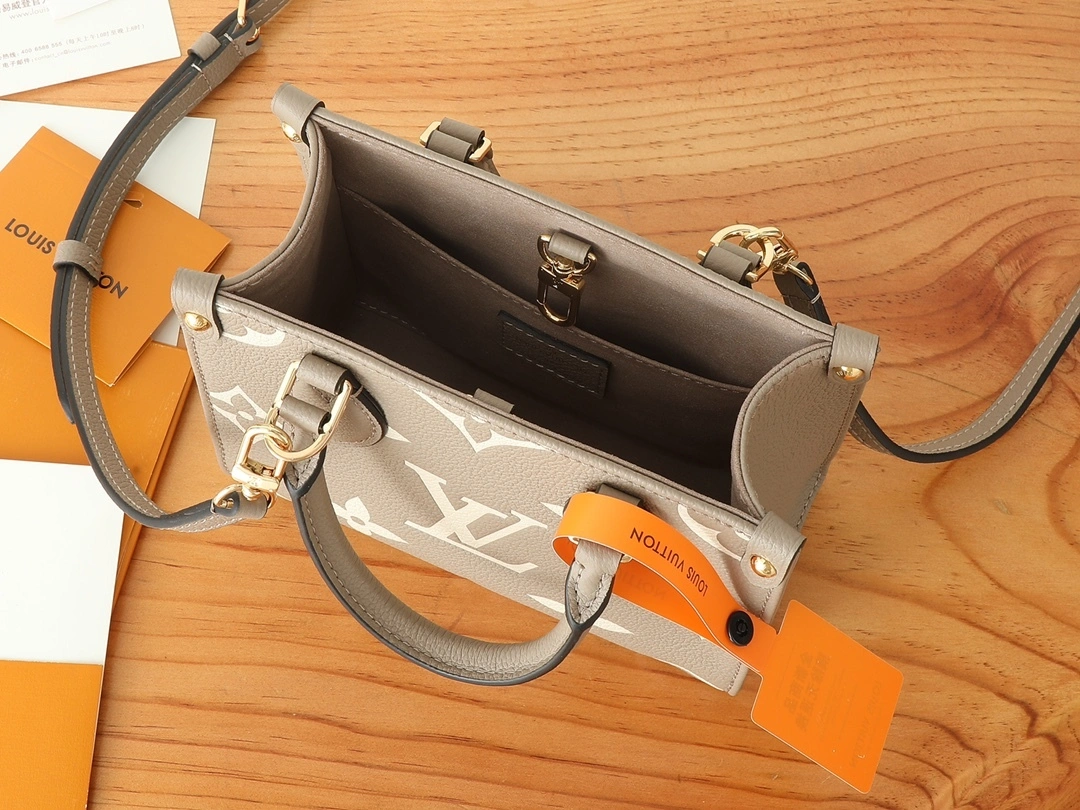 MOMO--8V M47054 high quality version OnTheGo BB item:F-B000A2141