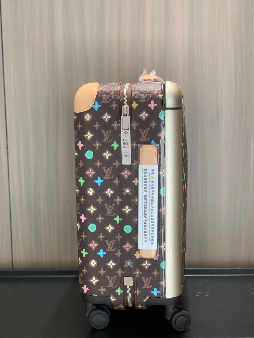MOMO- 8V M47070 high quality version HORIZON item：E-B177I2590