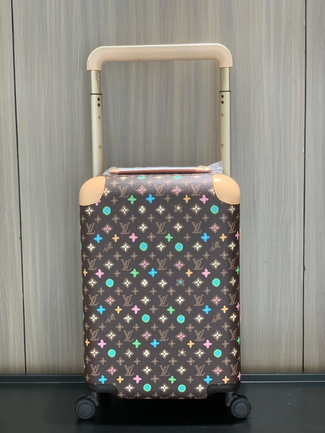 MOMO- 8V M47070 high quality version HORIZON item：E-B177I2590