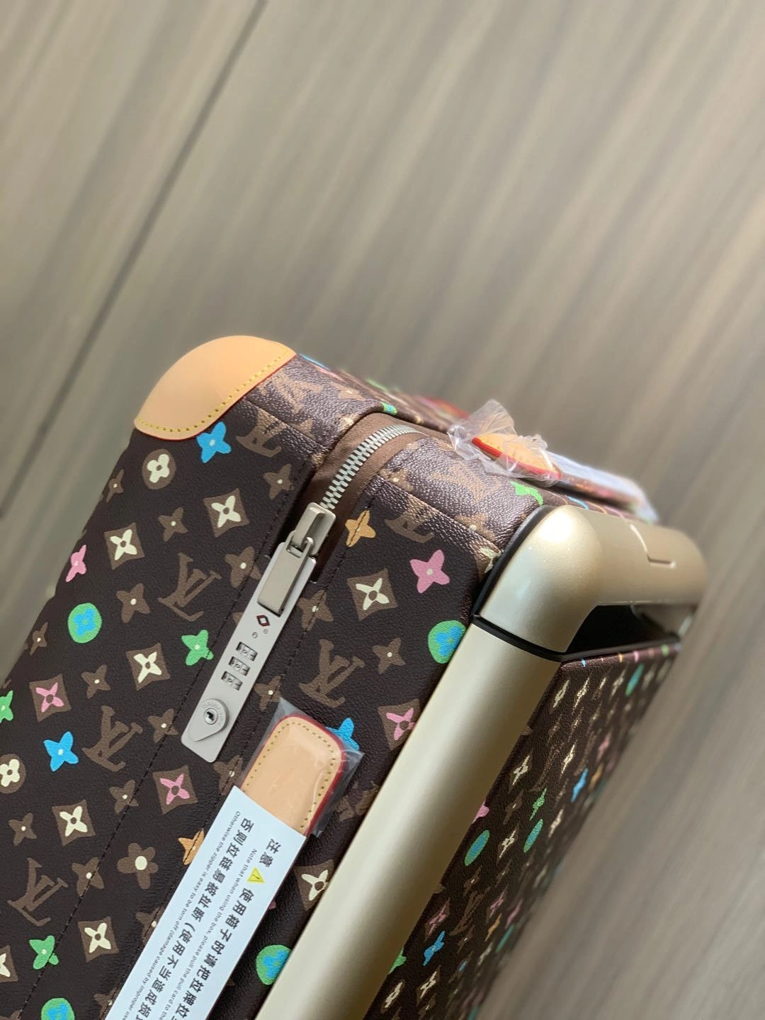 MOMO- 8V M47070 high quality version HORIZON item：E-B177I2590