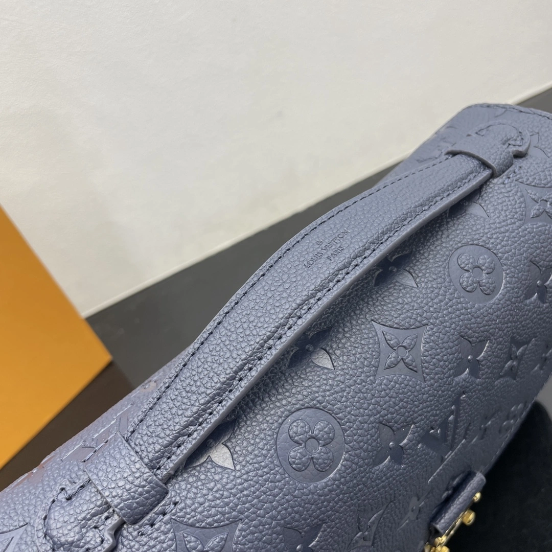 MOMO--8V M47142 high quality version Pochette Metis cowhide item:F-B177A2138