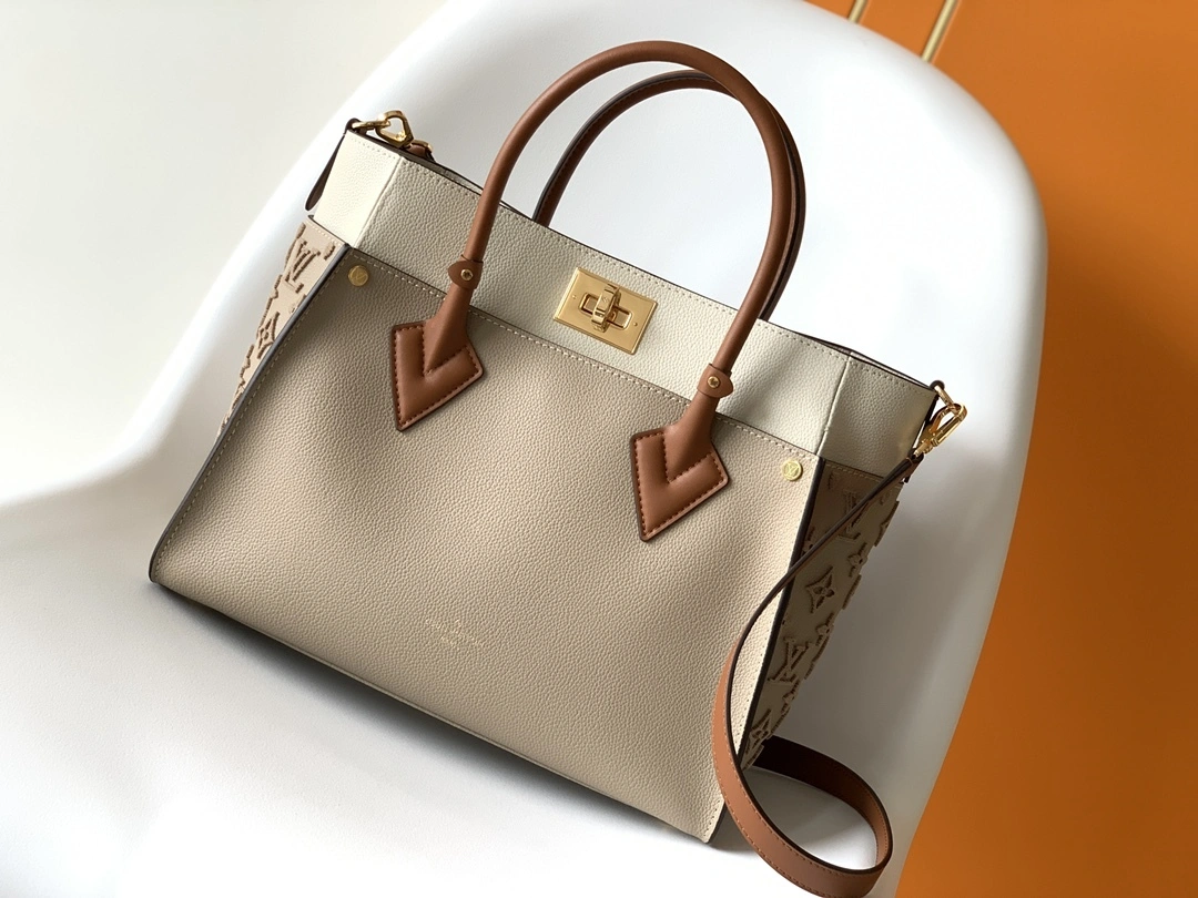 MOMO--8V M53825 high quality version On My Side Calfskin item:F-B000A2118