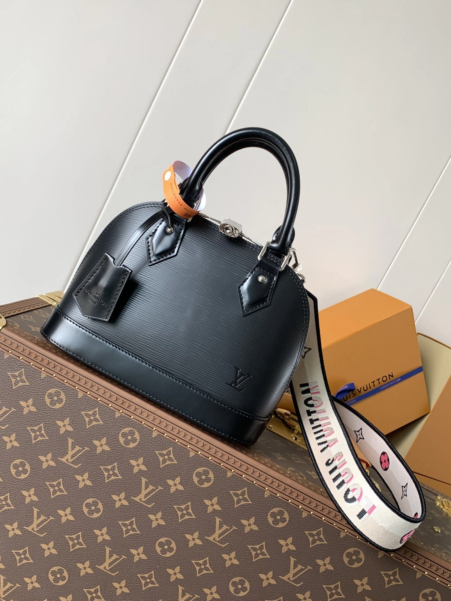 MOMO--8V M59217 high quality version Alma BB cowhide item:F-B000A2148