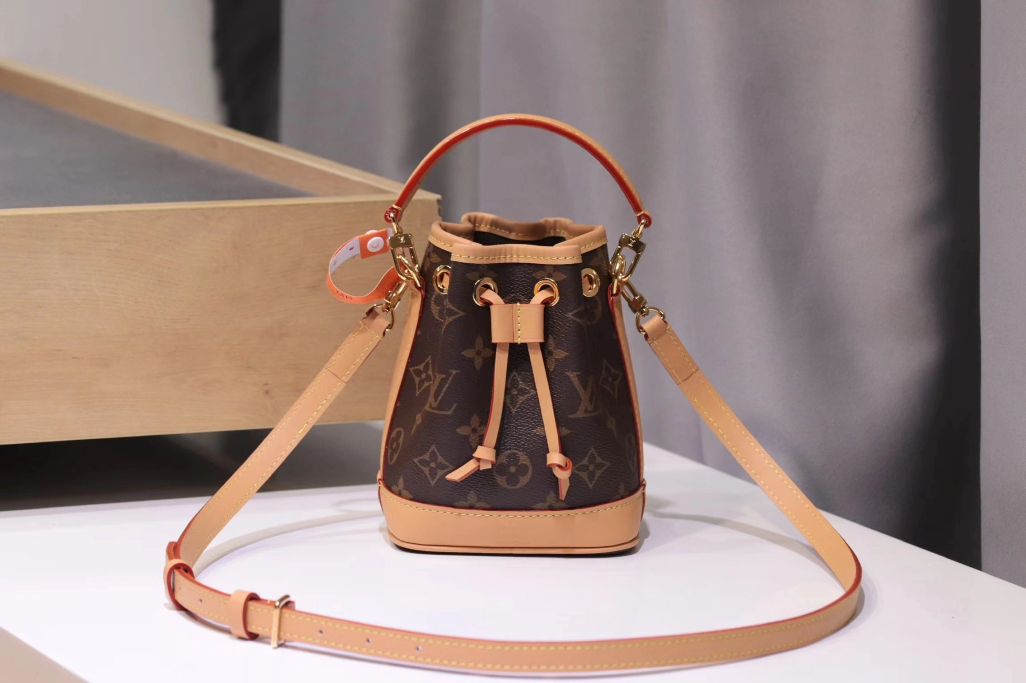 MOMO--8V M81266 high quality version item:F-B000A1505
