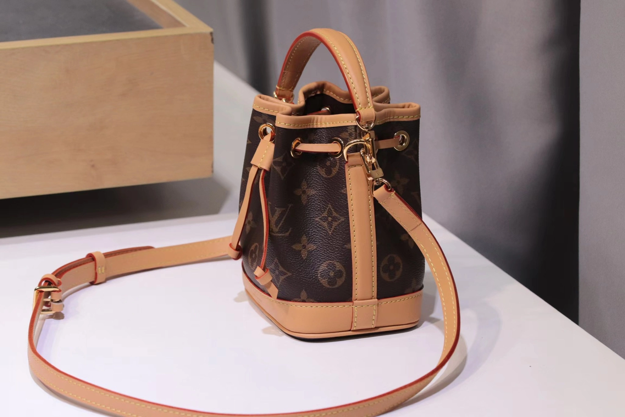 MOMO--8V M81266 high quality version item:F-B000A1505