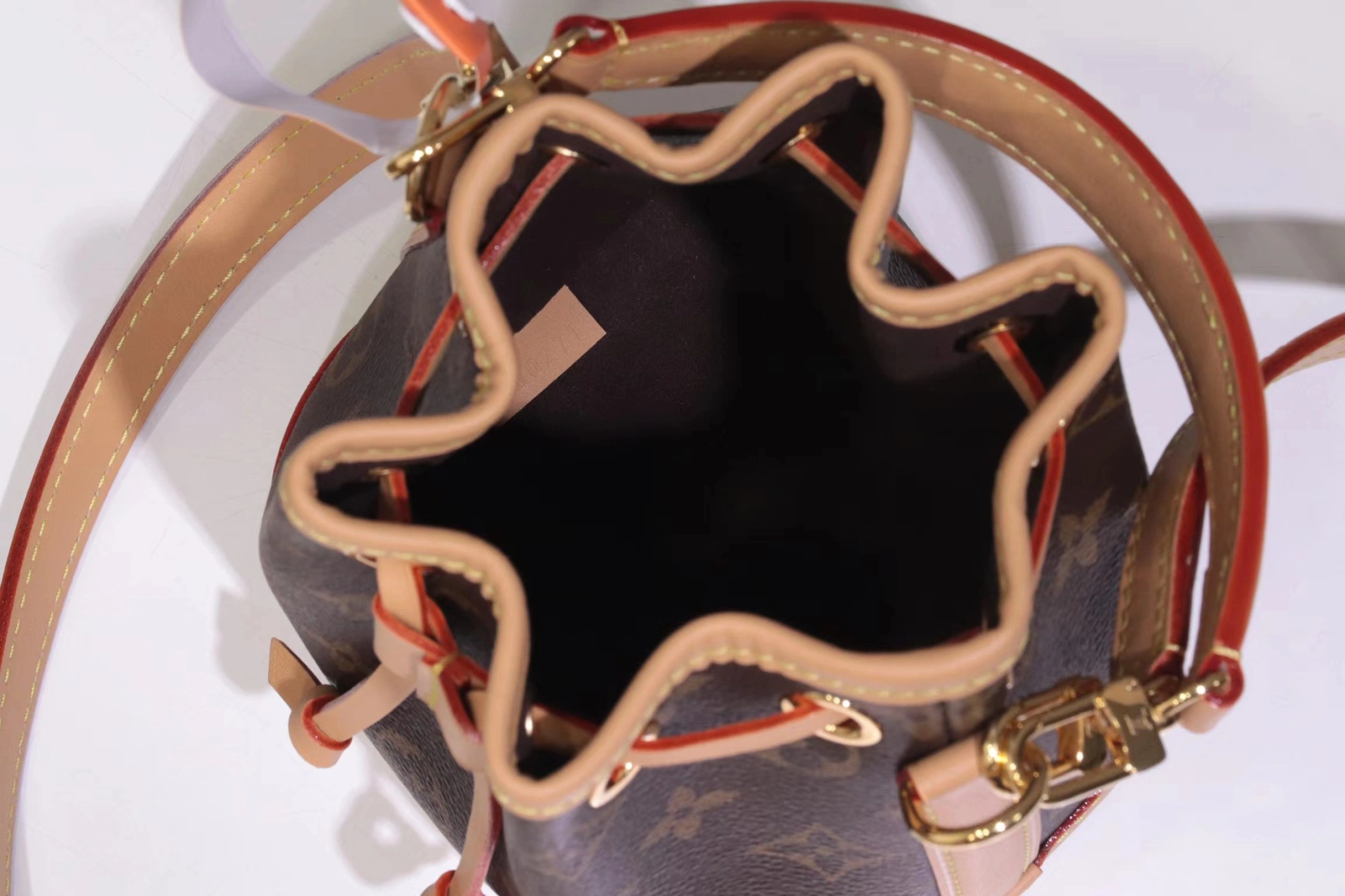 MOMO--8V M81266 high quality version item:F-B000A1505