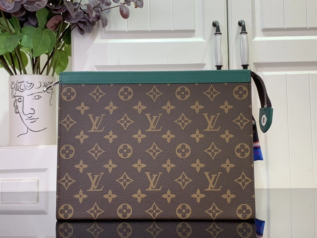 MOMO- 8V m12816 high quality version cowhide 【Pochette Voyage 】 item：E-B000A0491H