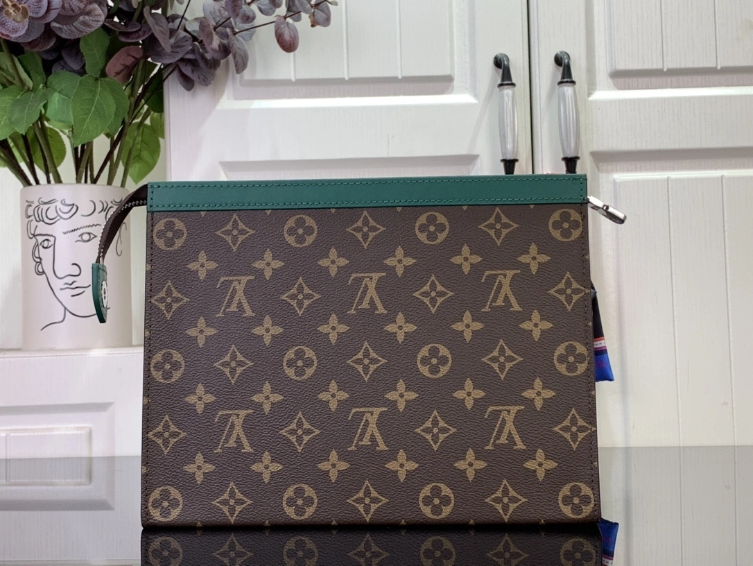 MOMO- 8V m12816 high quality version cowhide 【Pochette Voyage 】 item：E-B000A0491H