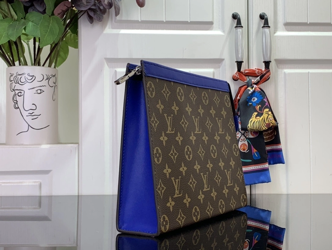 MOMO- 8V m12819 high quality version cowhide 【Pochette Voyage 】 item：E-B000A0492H