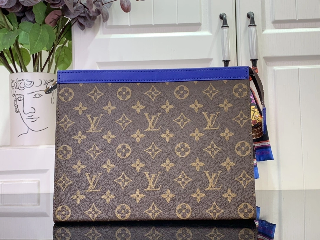 MOMO- 8V m12819 high quality version cowhide 【Pochette Voyage 】 item：E-B000A0492H