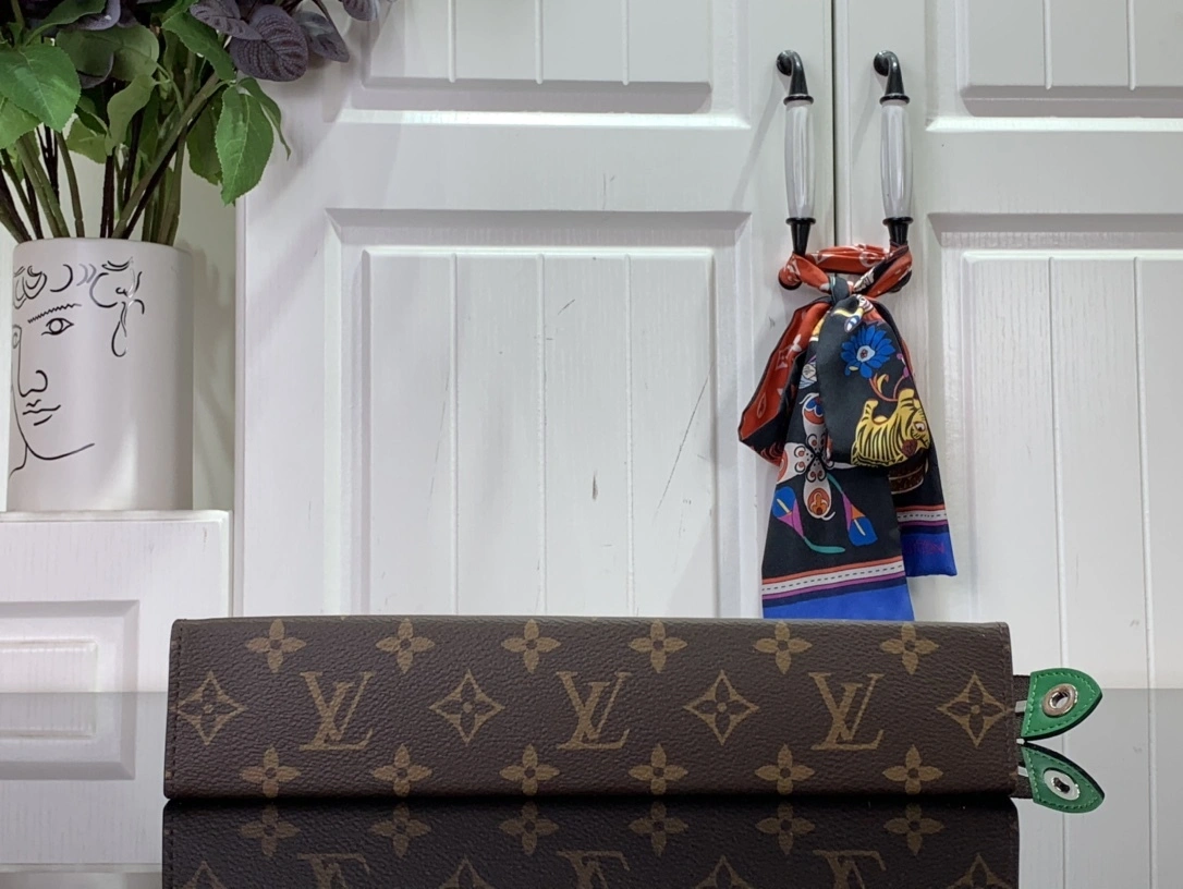 MOMO- 8V m82854 high quality version cowhide 【Pochette Voyage 】 item：E-B063A0495H