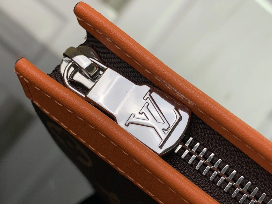 MOMO- 8V m82855 high quality version cowhide 【Pochette Voyage 】 item：E-B063A0497H