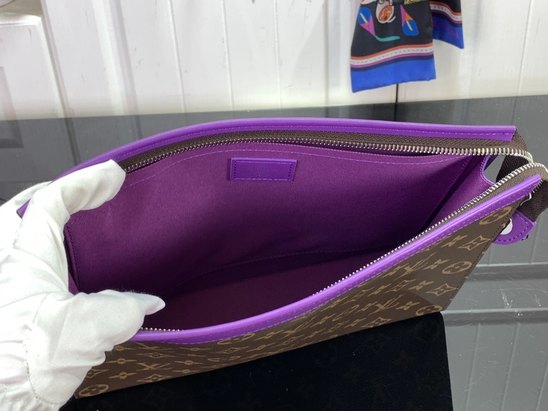 MOMO- 8V m82859 high quality version cowhide 【Pochette Voyage 】 item：E-B063A0496H