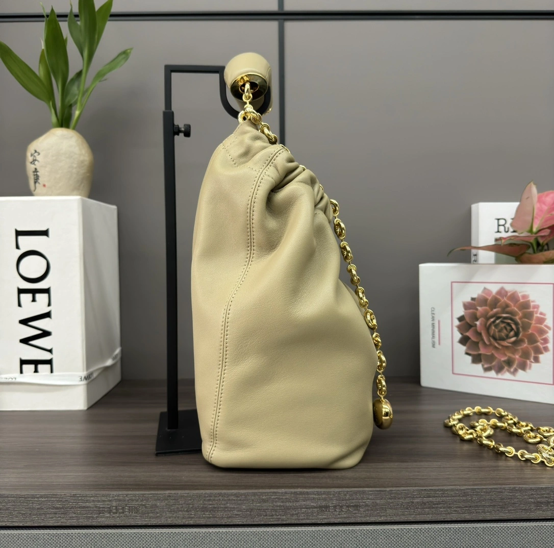 MOMO- 8o5w5 A914NCHX01-9584 high quality version Squeeze sheep item：E-B177I2547