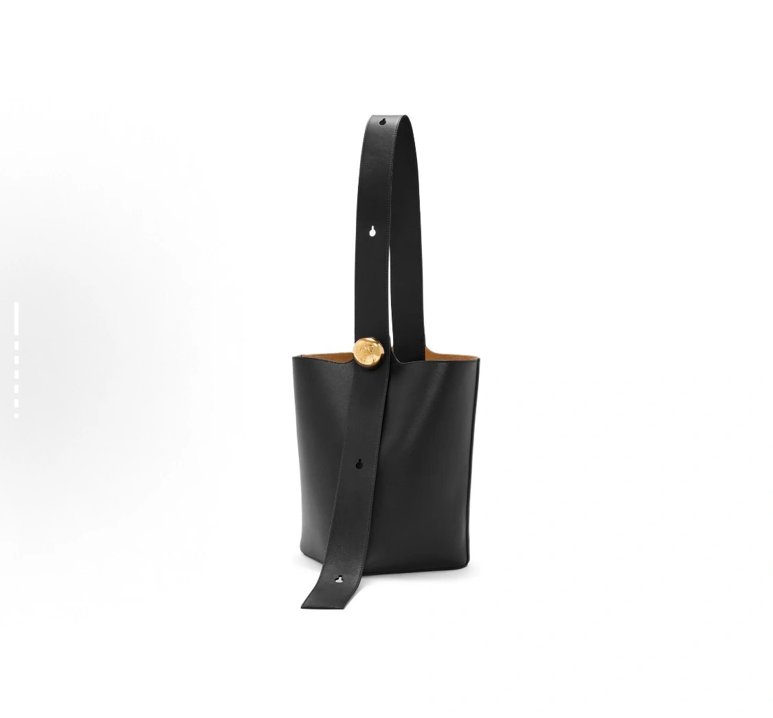 &MOMO- 8o5w5 AANBBBWX01-1100 Pebble Bucket cowhide item：E-B000D2399T